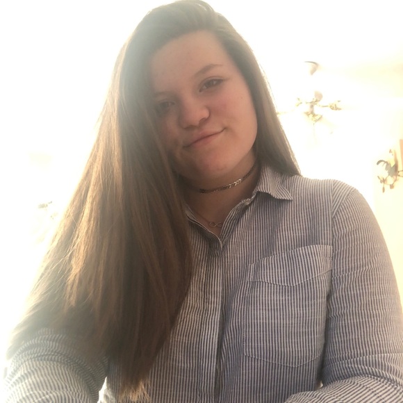 Meet your Posher, Jessica - Picture 1 of 1